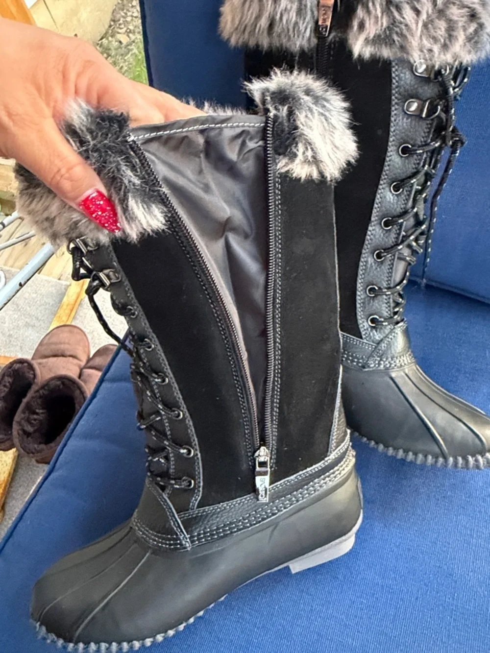 Sporto Black Faux Fur Lace-Up Winter Rain Boots